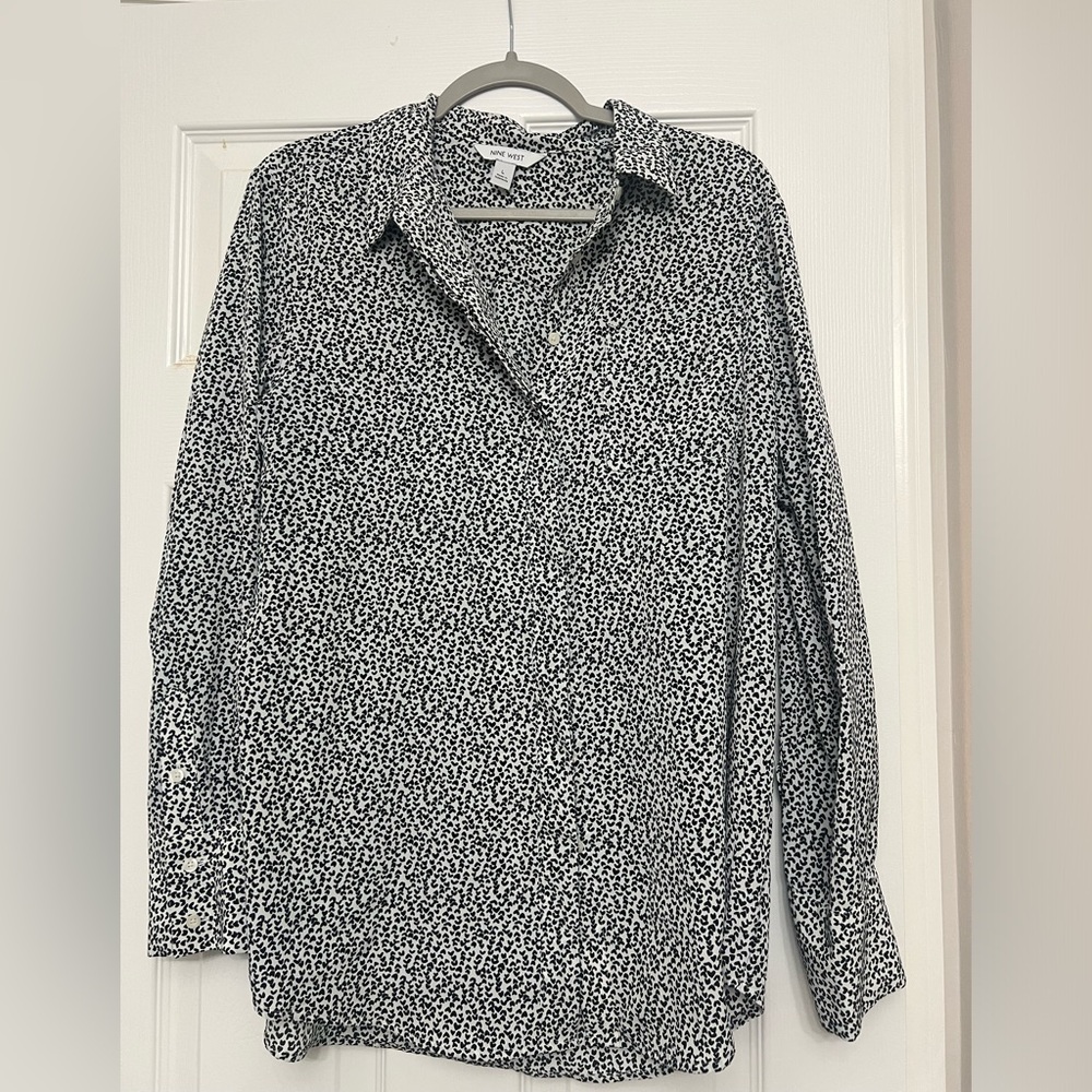 Nine West Heart Print button up Large